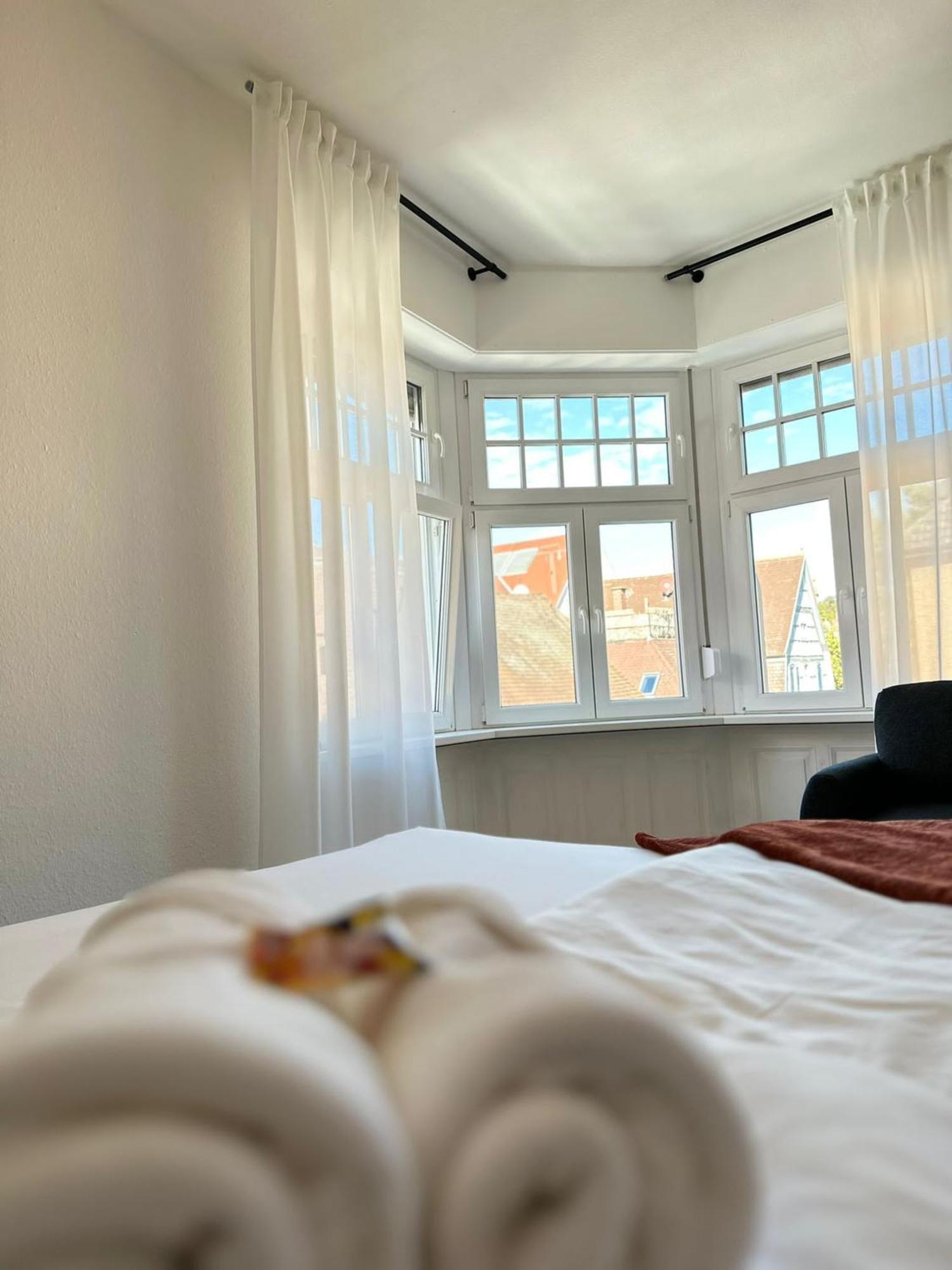 Amao-Brown I Exklusives City-Apartment I 85Qm I Privatparkplatz & Komfort I King-Size Bed Lahr  Exterior photo