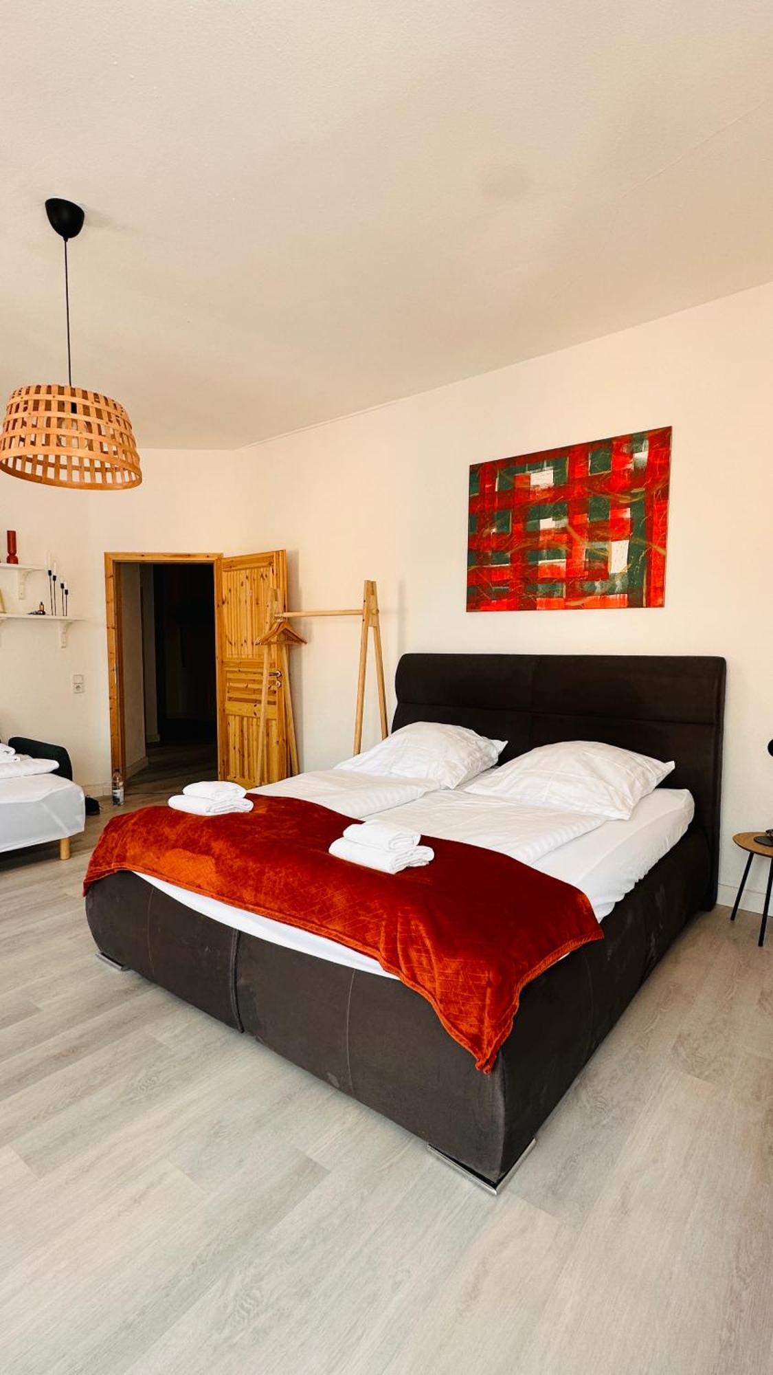 Amao-Brown I Exklusives City-Apartment I 85Qm I Privatparkplatz & Komfort I King-Size Bed Lahr  Exterior photo